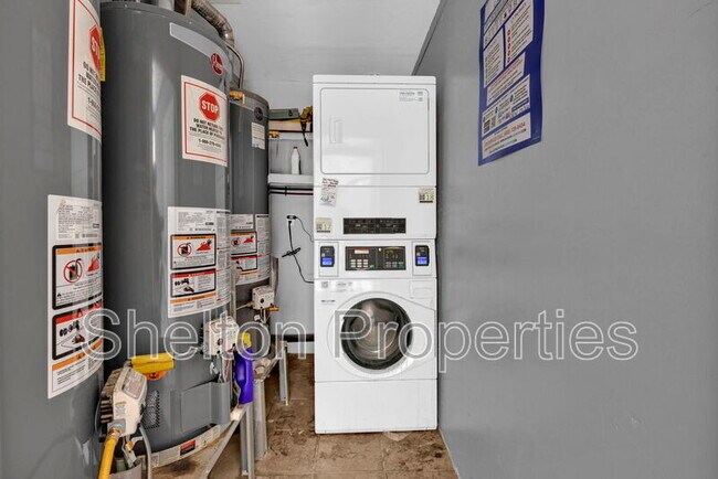 Photo - 6022 S 3rd St Unidad Apt 2