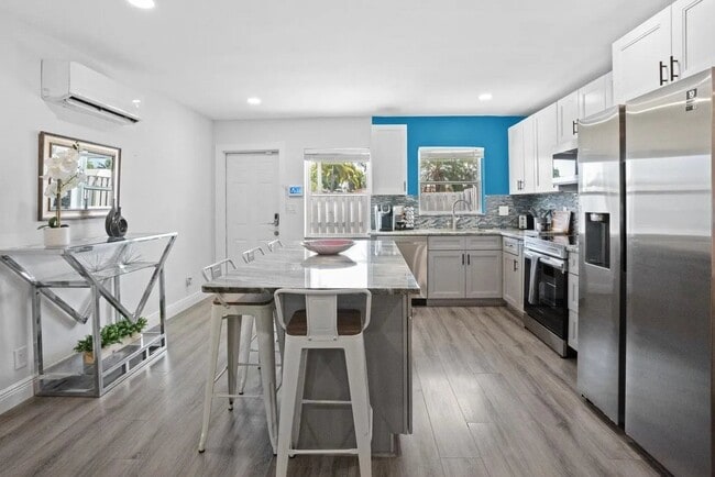 Photo - 2019-2023 NE 15th Ave Unit 2023 ne 15th ave
