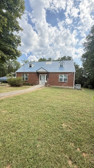 3608 Woodbury Pike