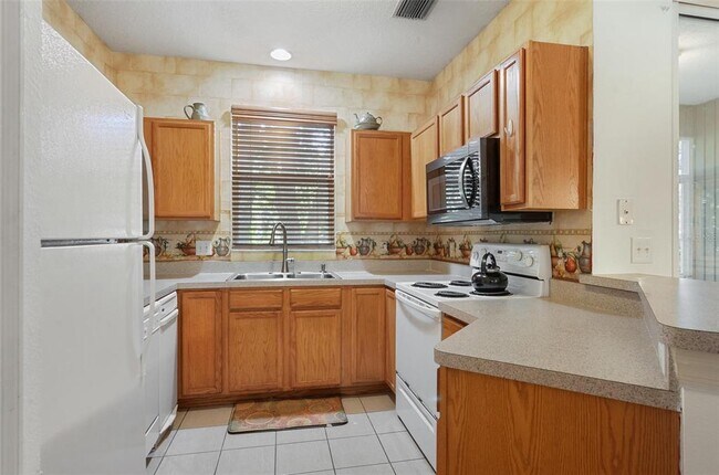 Photo - 2139 Golden Oak Ln