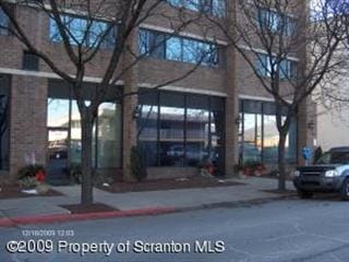 Primary Photo - Forum Towers