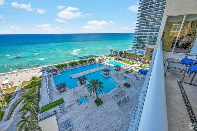 Building Photo - 1800 S Ocean Dr Unit 1601 Rental