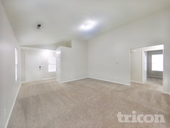 Photo - 2437 Middle View Dr