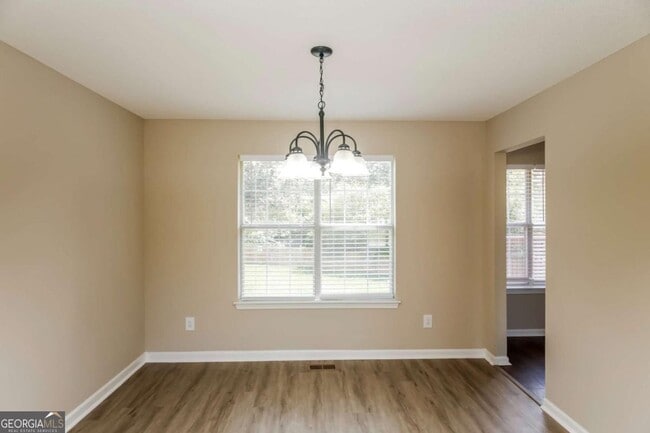 Photo - 37 Ridgefield Dr