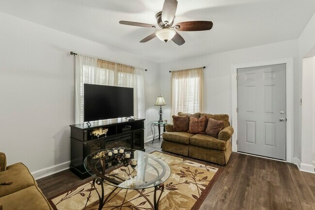 Photo - 538 E Park Ave Unit 103