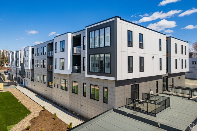 Courtyard 1 - 6433 Young Street - Courtyard 1 & 2 At Bayers & Young