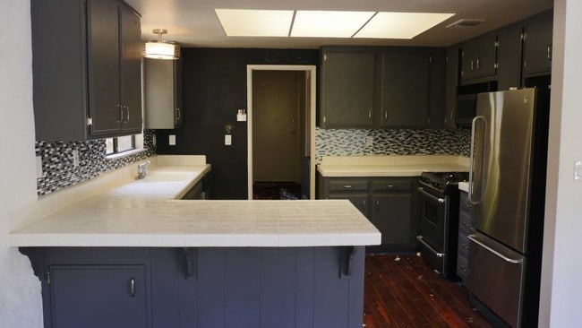 Cocina remodelada - 4335 Morro Dr