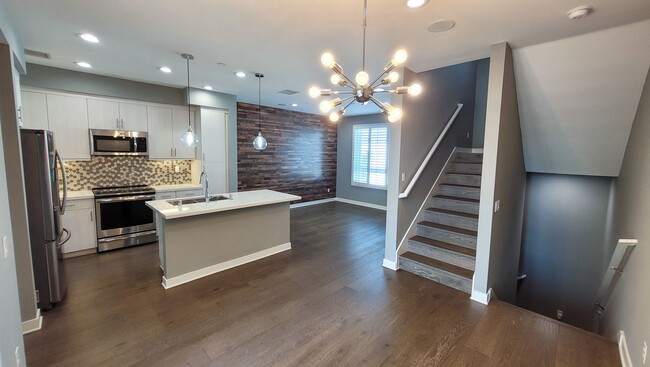 Building Photo - Coming Soon! Modern Tri-Level Smart Townho... Rental