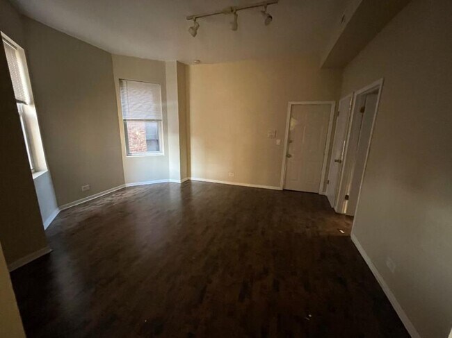 Photo - 2 bedroom in Chicago IL 60642 Unidad 2M