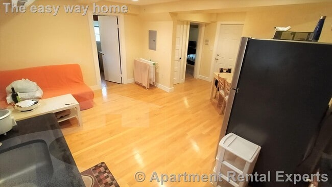 Photo - 156 Magazine St Unit #B