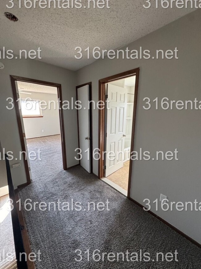 Photo - $850- 2 bed 1 bath - Townhomes