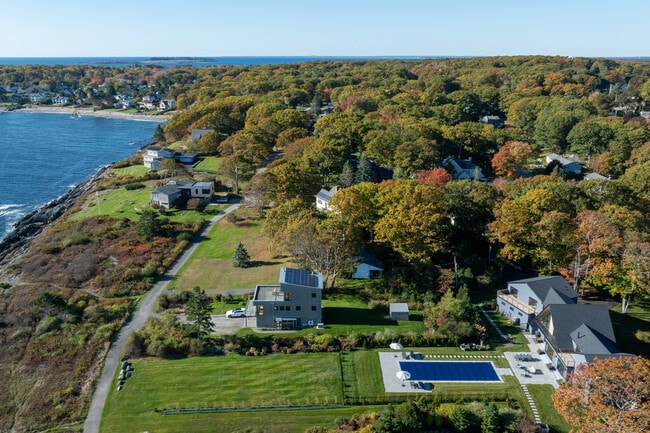 Photo - 25 Algonquin Rd