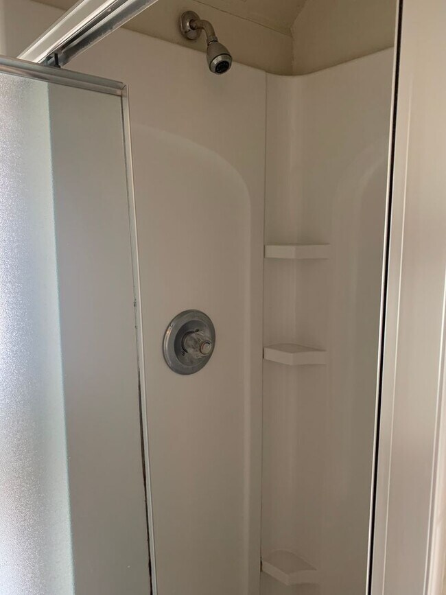 Photo - 424 E Maxwell St Unit 3