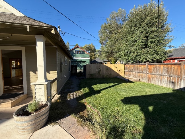 Photo - 514 NW Delaware Ave