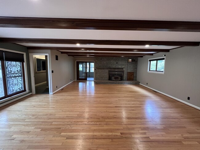 Photo - 3329 Collins Ferry Rd