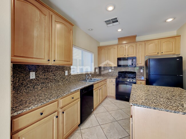Photo - 37 Harbor Pines Ct