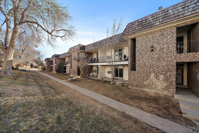 Photo - 4569 S Lowell Blvd Unit B