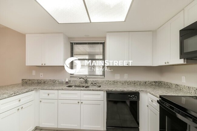 Photo - 3 Bedroom Pet-Friendly Home in Kissimmee, FL with Main Street Renewal