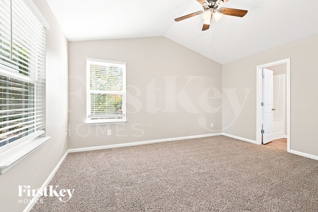 2602 Meadow Knoll Dr