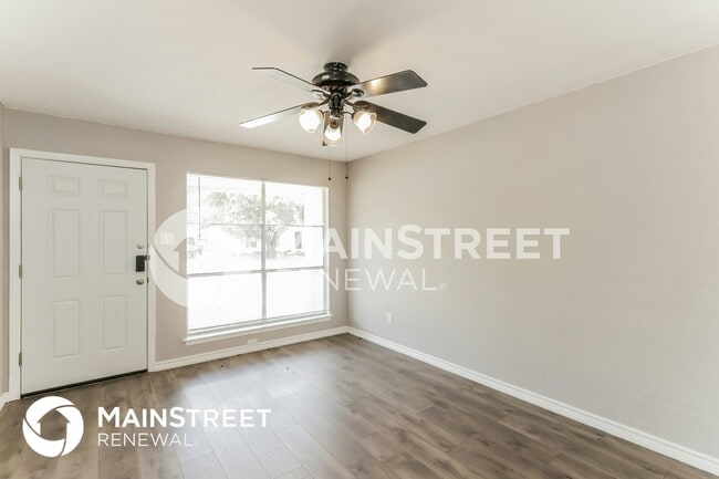 Photo - 224 Woodgrove St