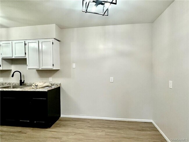 Photo - 13-19-19 Cole St Unit B14