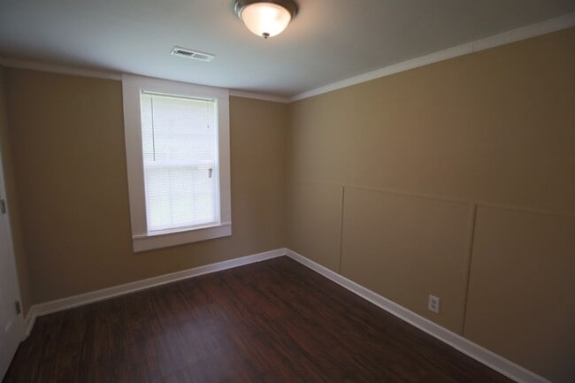 Photo - Charming 2-Bedroom Home in an Excellent Location – Priced to Move!