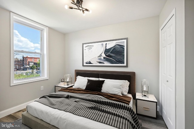 Photo - 165 W Wilt St