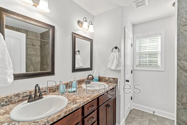 Photo - 243 Azalea Dr