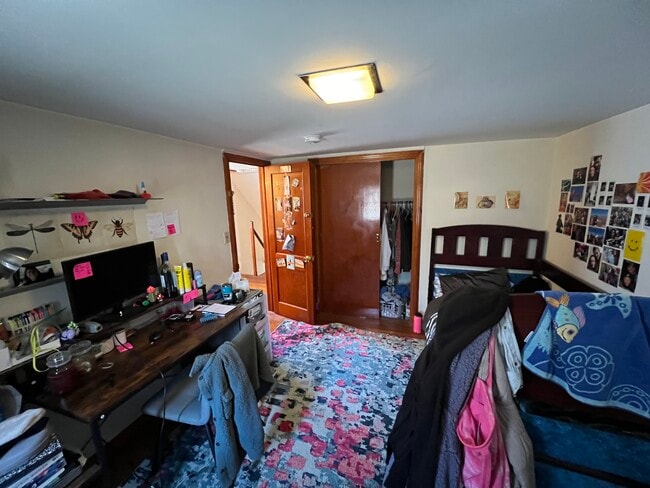 Photo - 198 Hanks Hill Rd