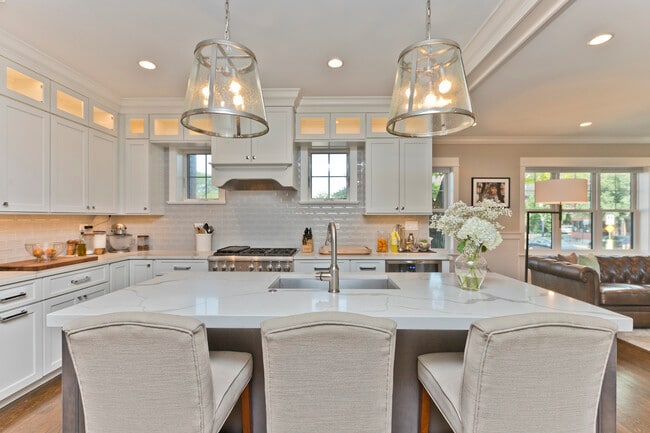 Photo - 4753 N Hamilton Ave Unidad 1N