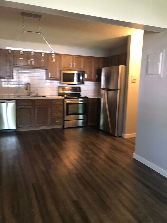 Photo - 3708 S Terry Ave Unit 102