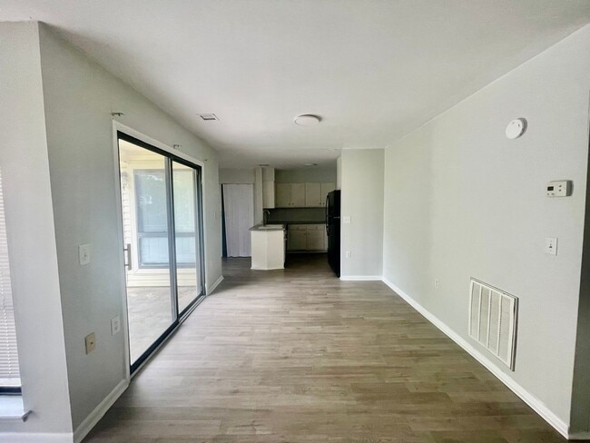 Photo - 4816 Spring Lake Dr