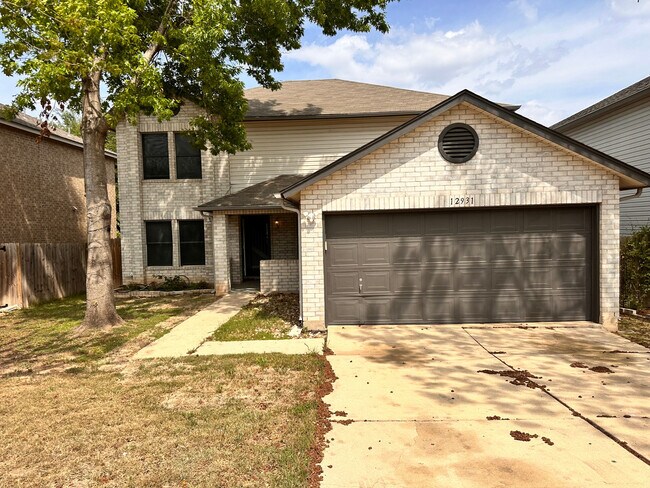 Room in House on Heyerdahl Dr