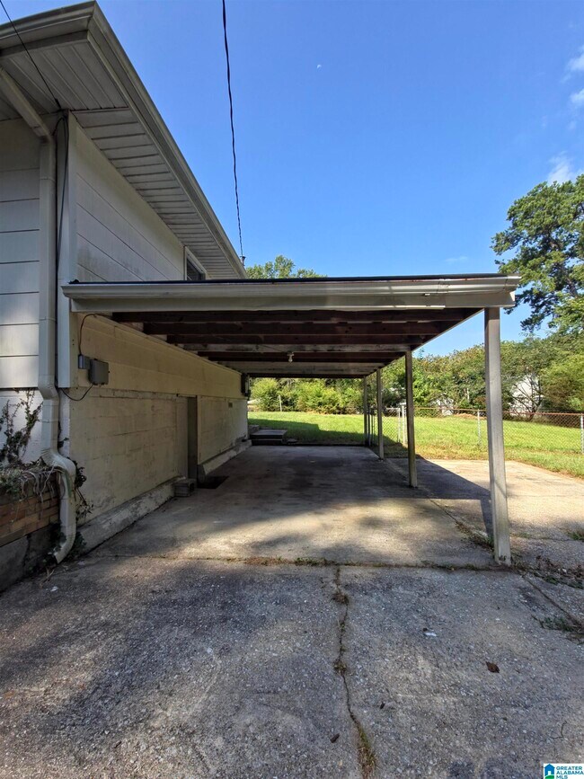 1720 Home Garden Dr