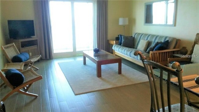 Photo - 464 N Paula Dr Unit 323