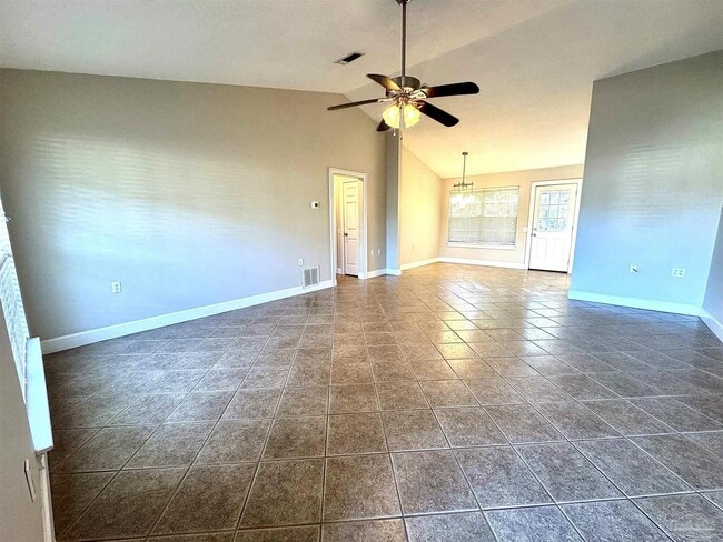 Photo - 1323 Sterling Point Dr