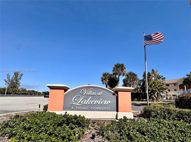 Building Photo - 5200 NW 31st Ave Unit 140