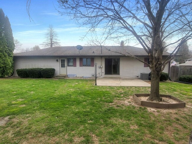 Photo - 445 Peach St