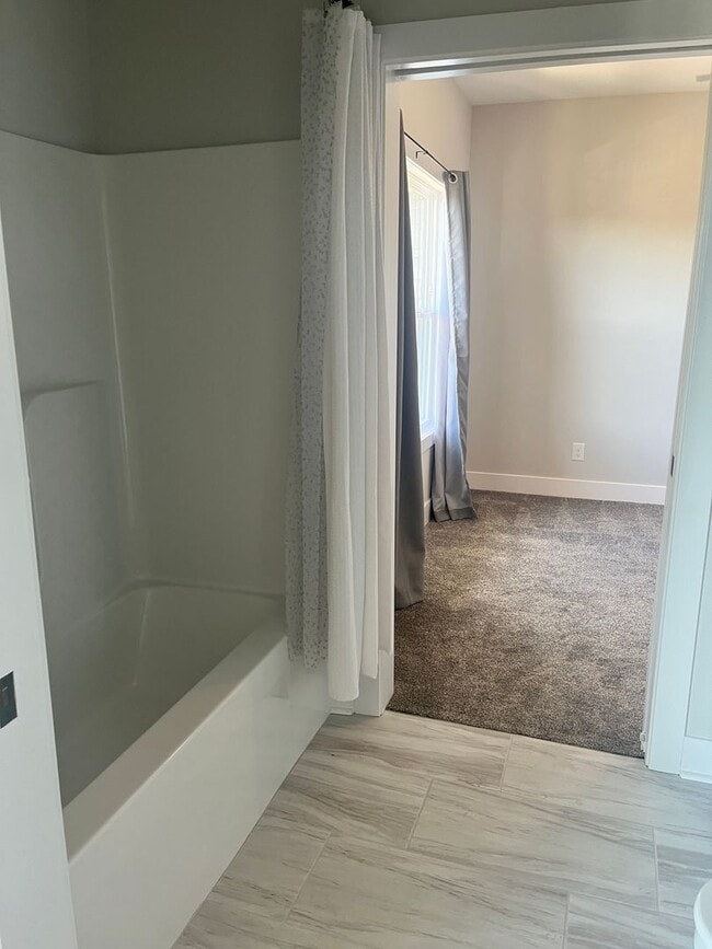 Photo - Gorgeous upscale apartment in the heart of...