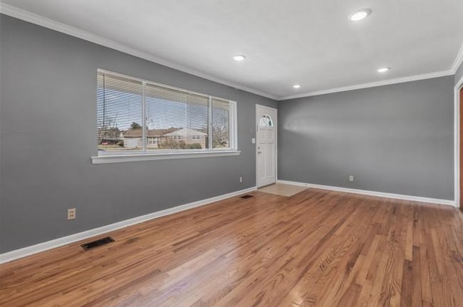 Photo - 1202 Collins Cir