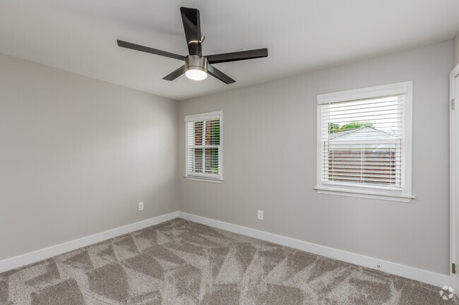 3BR, 1.5BA - 1,260SF - Primary Bedroom