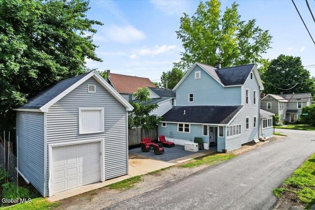 107 Clinton St
