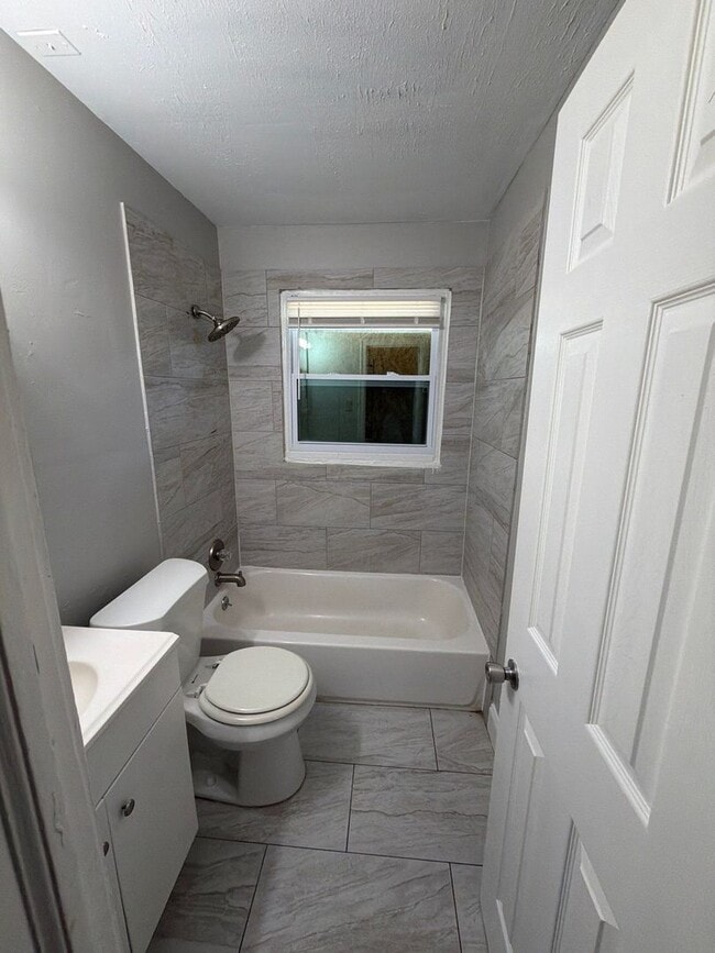 Photo - Very Nice Newly Renovated Home in Glenview