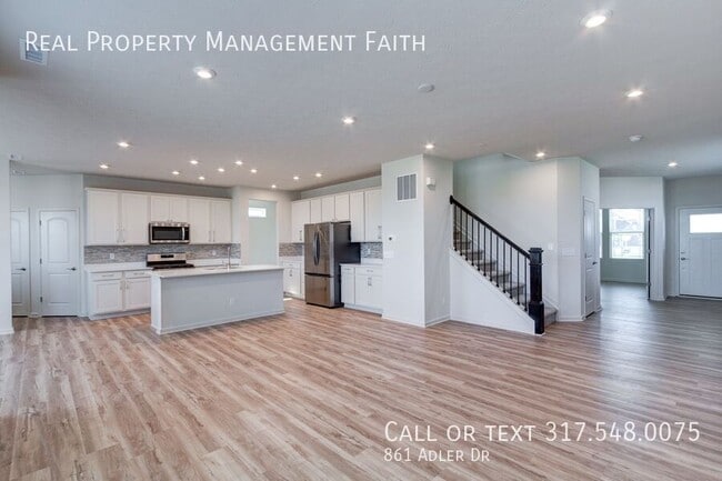 Photo - 861 Adler Dr