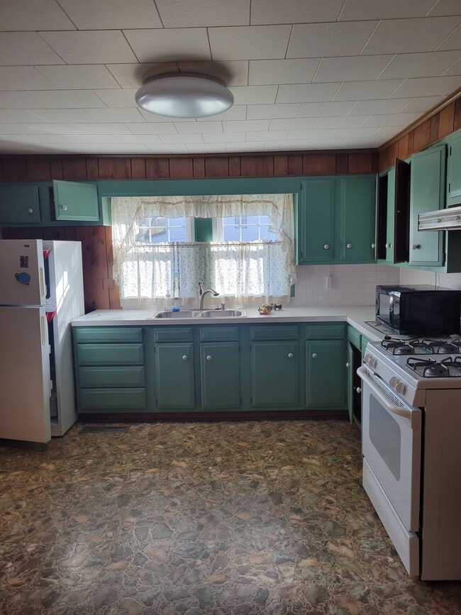 Photo - 8444 Hickman Rd
