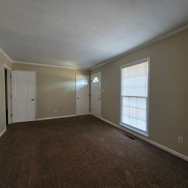 Photo - 2802 Reeves Ln