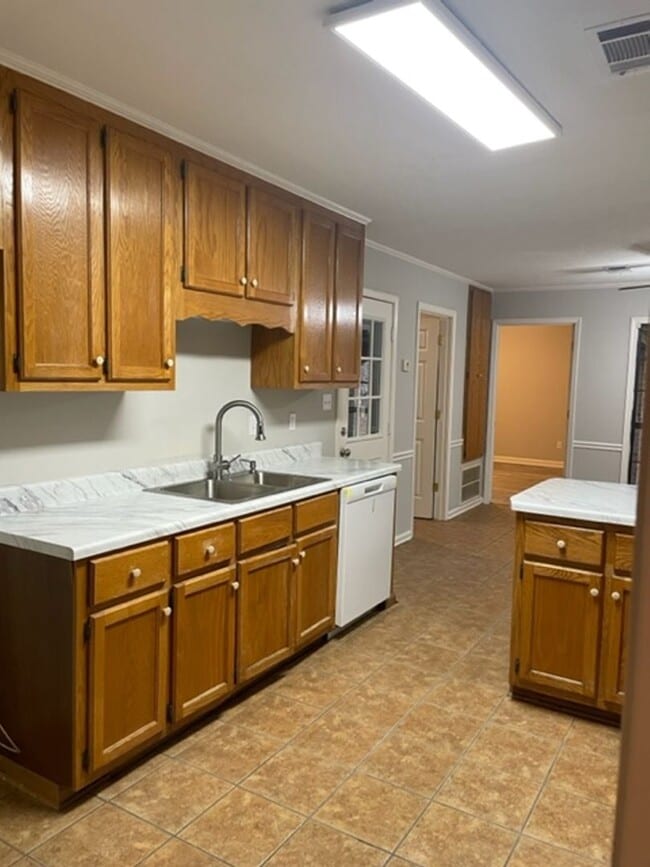 Photo - Renovated 3 Bedroom 2 Bath Home for Rent!