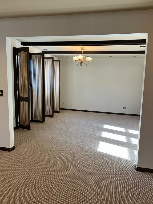 Photo - 838 Michigan Ave Unit 4C