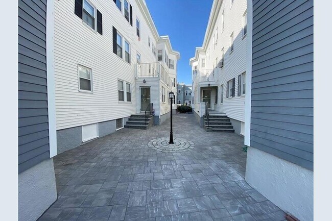 Photo - 90 Winthrop Shore Dr Unit 11