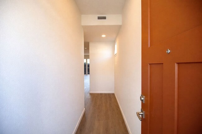 Photo - 11424 NE 127th Ct